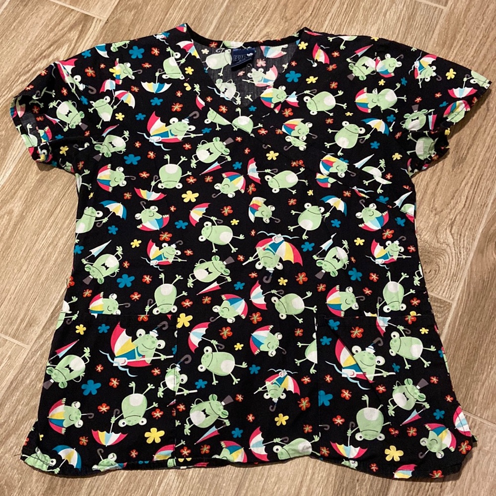 Scrub top